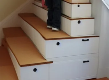 Jak zrobić szuflady pod schodami